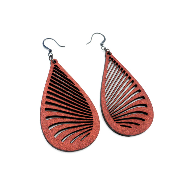 Drop 08 [L] // Leather Earrings - Red - LIGHT RAZOR DESIGN STUDIO