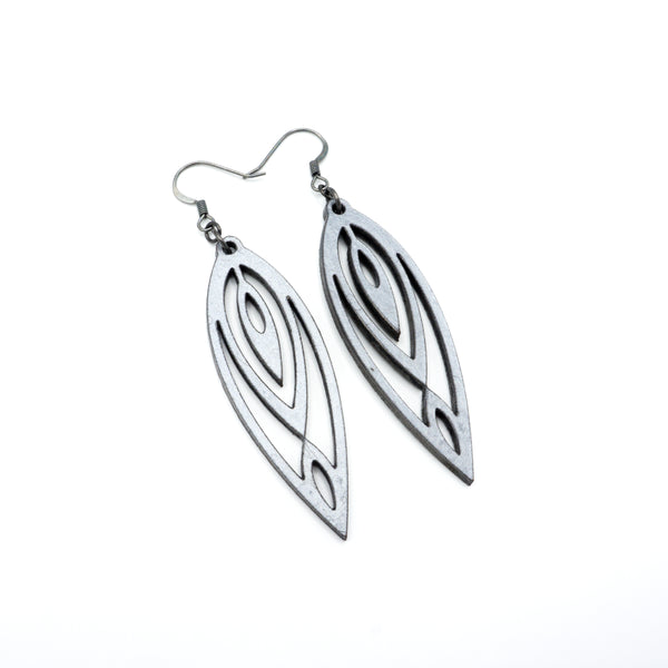 Totem 06 [S] // Leather Earrings - Silver - LIGHT RAZOR DESIGN STUDIO