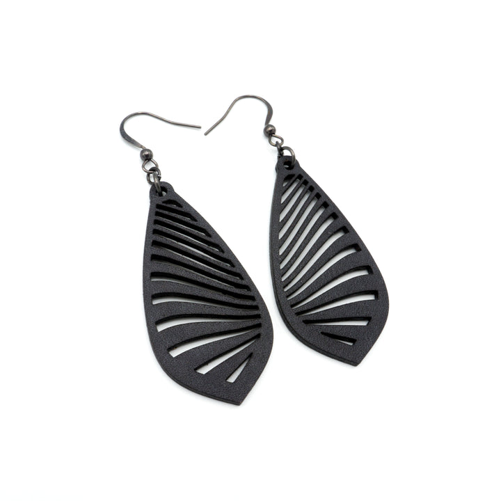 Gem Point 09 [M] // Leather Earrings - Black - LIGHT RAZOR DESIGN STUDIO