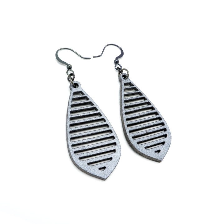 Gem Point 10 [S] // Leather Earrings - Silver - LIGHT RAZOR DESIGN STUDIO
