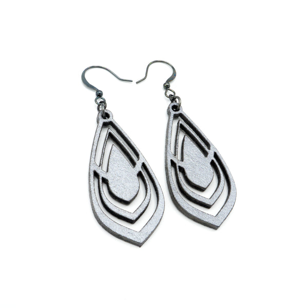 Gem Point 06 [S] // Leather Earrings - Silver - LIGHT RAZOR DESIGN STUDIO