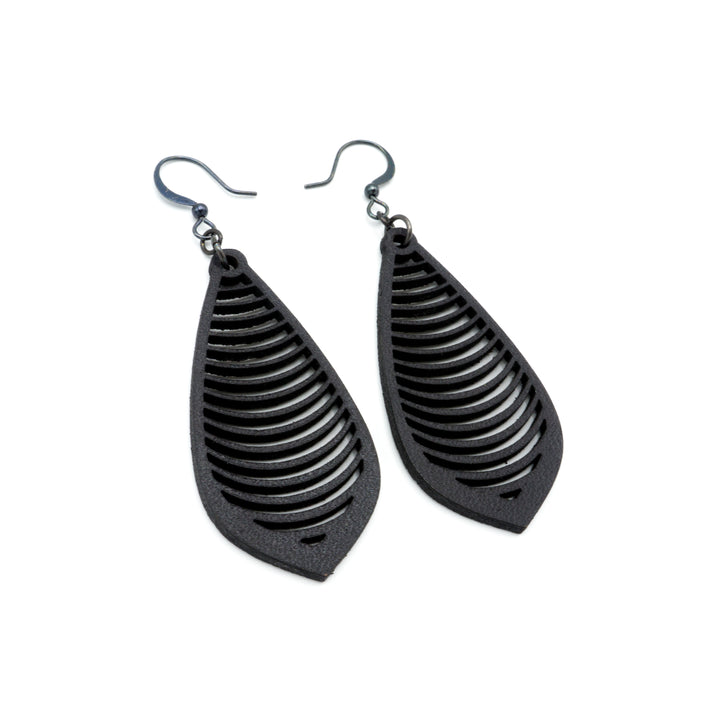 Gem Point 13 [M] // Leather Earrings - Black - LIGHT RAZOR DESIGN STUDIO