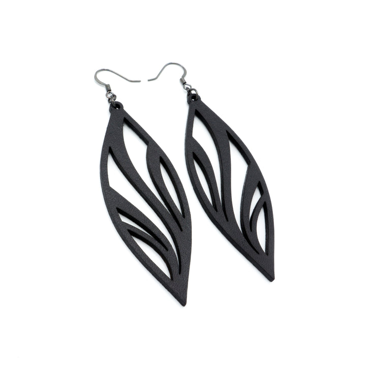 Petal 02 [L] // Leather Earrings - Black - LIGHT RAZOR DESIGN STUDIO