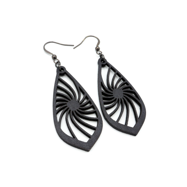Gem Point 03 [M] // Leather Earrings - Black - LIGHT RAZOR DESIGN STUDIO
