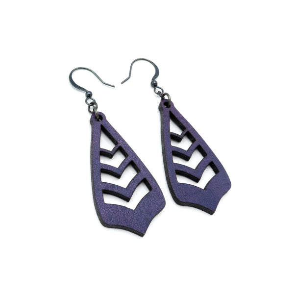 Totem 09 [S] // Leather Earrings - Purple - LIGHT RAZOR DESIGN STUDIO