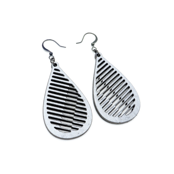 Drop 06 [S] // Leather Earrings - Silver - LIGHT RAZOR DESIGN STUDIO