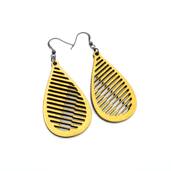 Drop 06 [S] // Leather Earrings - Gold - LIGHT RAZOR DESIGN STUDIO