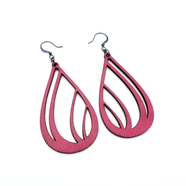 Drop 03 [L] // Leather Earrings - Fuchsia - LIGHT RAZOR DESIGN STUDIO