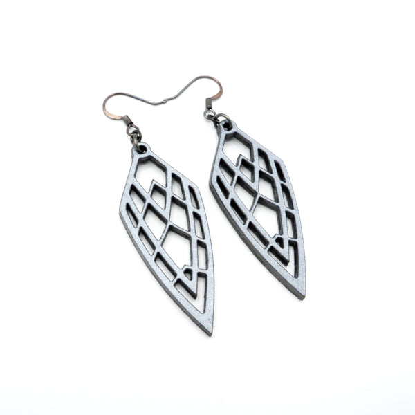 Arrowhead 01 [S] // Leather Earrings - Silver - LIGHT RAZOR DESIGN STUDIO