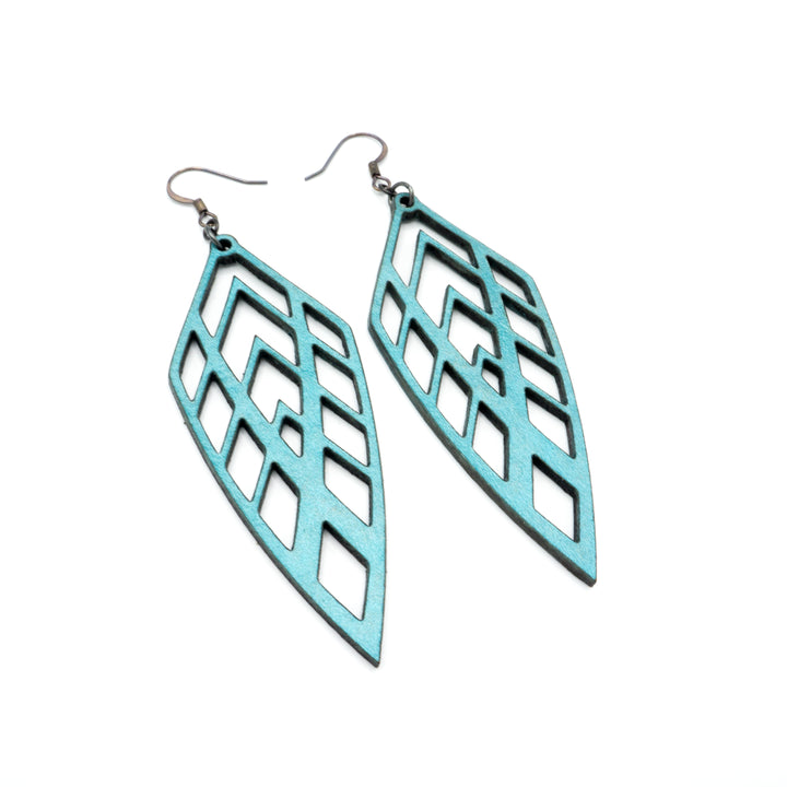 Arrowhead 02 [L] // Leather Earrings - Turquoise Pearl - LIGHT RAZOR DESIGN STUDIO