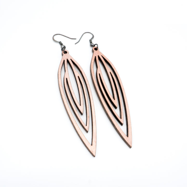 Totem 01 [L] // Leather Earrings - Pink Pearl - LIGHT RAZOR DESIGN STUDIO