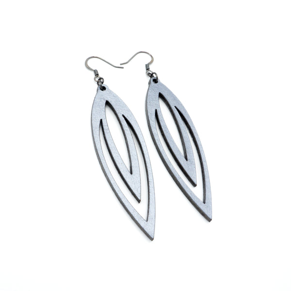 Totem 07 [L] // Leather Earrings - Silver - LIGHT RAZOR DESIGN STUDIO