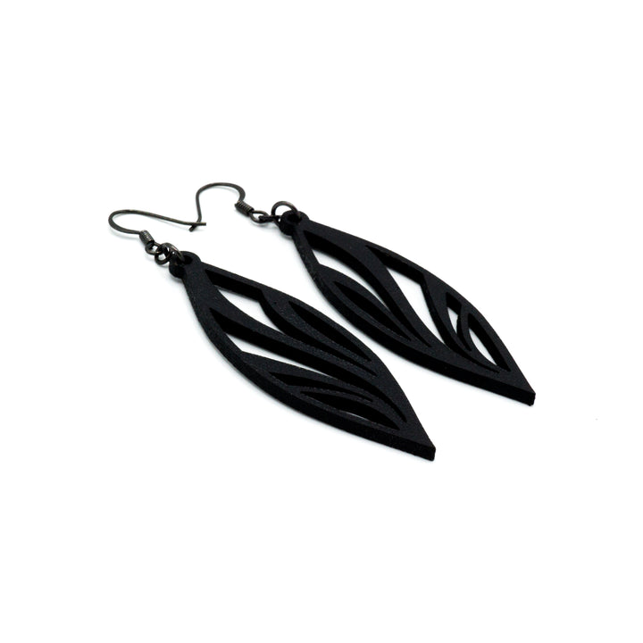 Petal 02 [S] // Leather Earrings - Black - LIGHT RAZOR DESIGN STUDIO