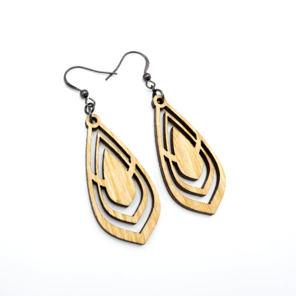 Gem Point 06 [S] // Wood Earrings - Ash - LIGHT RAZOR DESIGN STUDIO