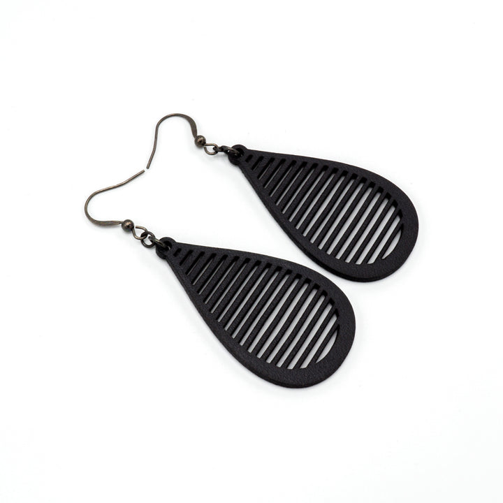 Drop 04 [S] // Leather Earrings - Black - LIGHT RAZOR DESIGN STUDIO