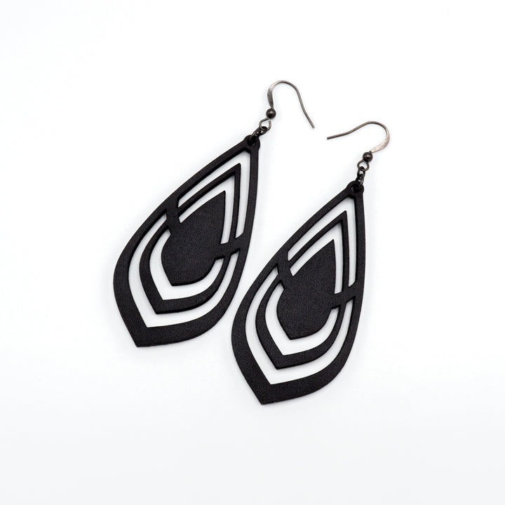 Gem Point 06 [L] // Leather Earrings - Black - LIGHT RAZOR DESIGN STUDIO