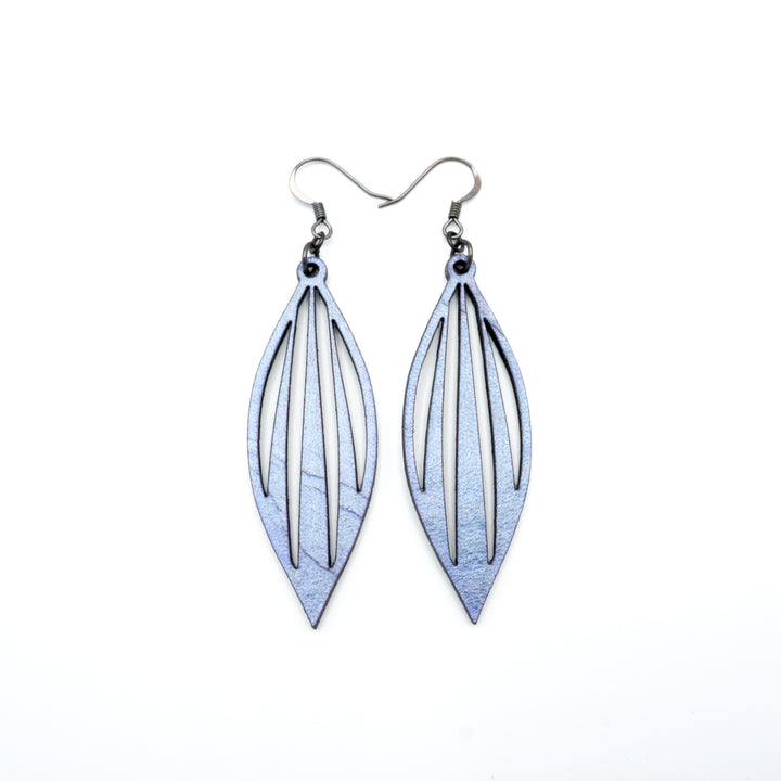 Petal 04 [S] // Leather Earrings - Purple Pearl - LIGHT RAZOR DESIGN STUDIO
