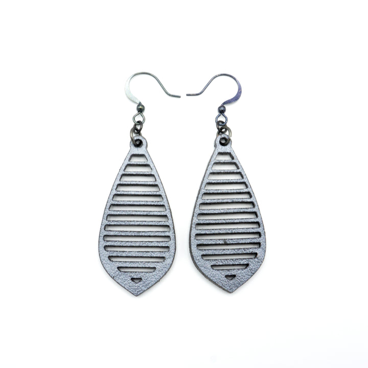 Gem Point 10 [S] // Leather Earrings - Silver - LIGHT RAZOR DESIGN STUDIO
