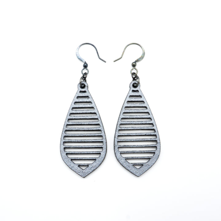 Gem Point 11 [S] // Leather Earrings - Silver - LIGHT RAZOR DESIGN STUDIO