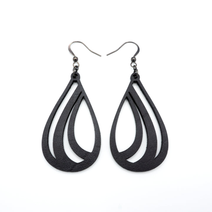 Drop 01 [S] // Leather Earrings - Black - LIGHT RAZOR DESIGN STUDIO