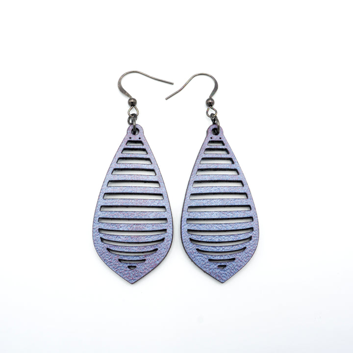 Gem Point 12 [M] // Leather Earrings - Purple Pearl - LIGHT RAZOR DESIGN STUDIO