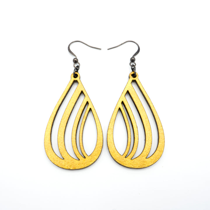 Drop 02 [S] // Leather Earrings - Gold - LIGHT RAZOR DESIGN STUDIO