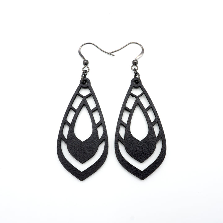 Gem Point 04 [M] // Leather Earrings - Black - LIGHT RAZOR DESIGN STUDIO