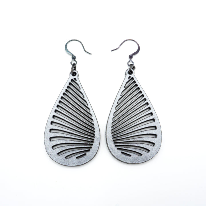 Drop 08 [S] // Leather Earrings - Silver - LIGHT RAZOR DESIGN STUDIO