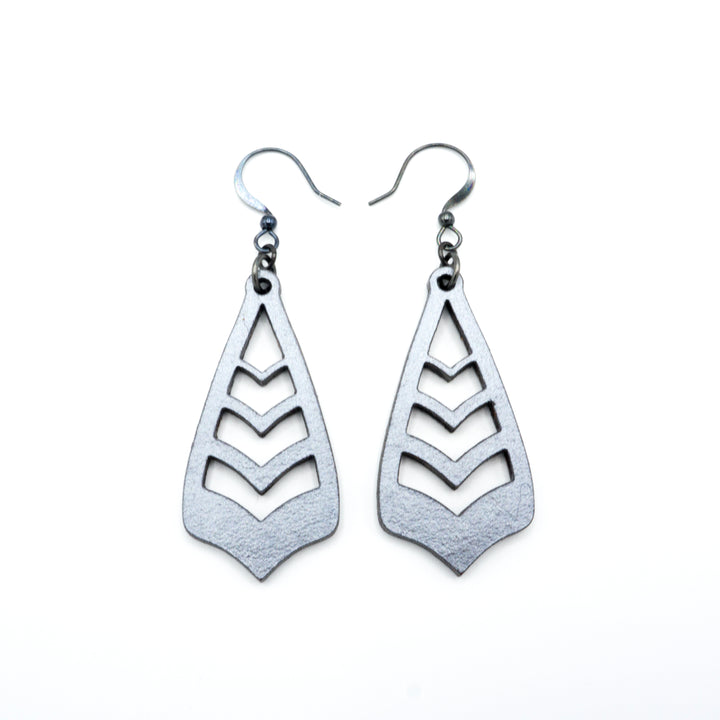 Totem 09 [S] // Leather Earrings - Silver - LIGHT RAZOR DESIGN STUDIO