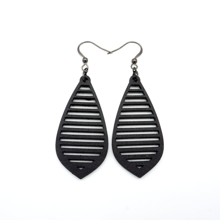 Gem Point 10 [M] // Leather Earrings - Black - LIGHT RAZOR DESIGN STUDIO