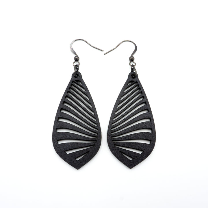 Gem Point 09 [M] // Leather Earrings - Black - LIGHT RAZOR DESIGN STUDIO