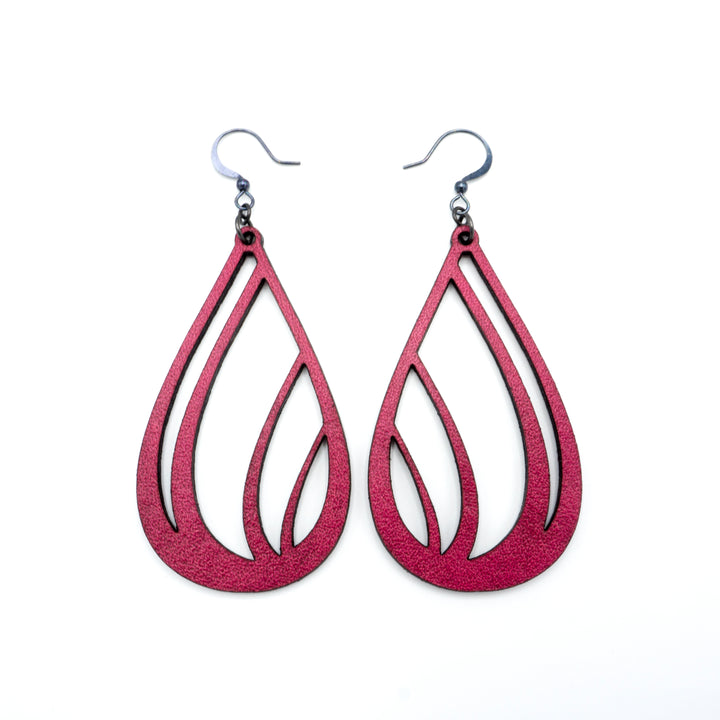 Drop 03 [L] // Leather Earrings - Fuchsia - LIGHT RAZOR DESIGN STUDIO