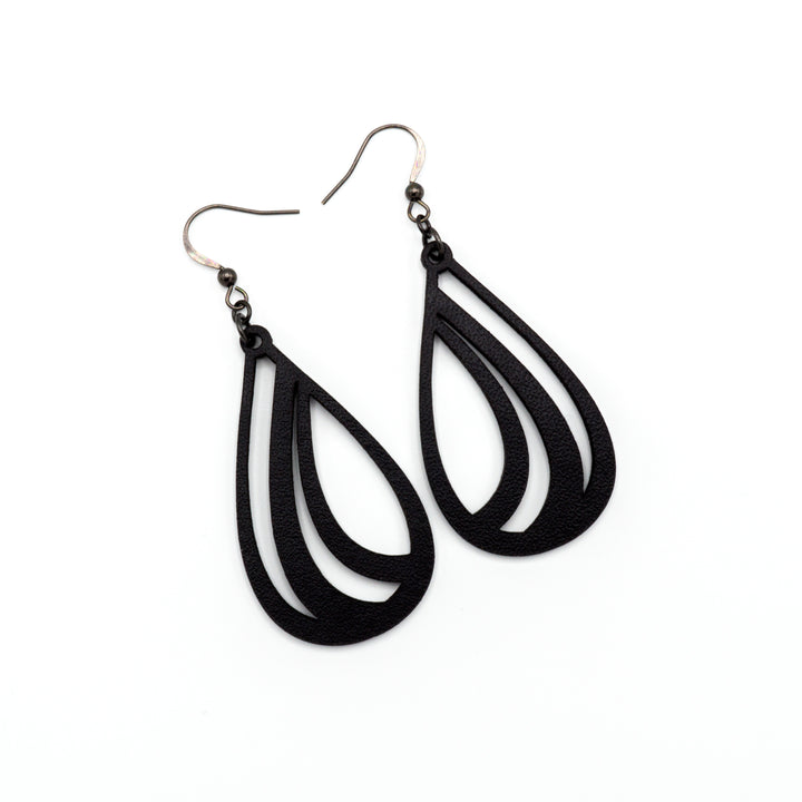 Drop 01 [S] // Leather Earrings - Black - LIGHT RAZOR DESIGN STUDIO