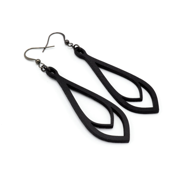 Saturā Variant 01 // Leather Earrings - Black - LIGHT RAZOR DESIGN STUDIO