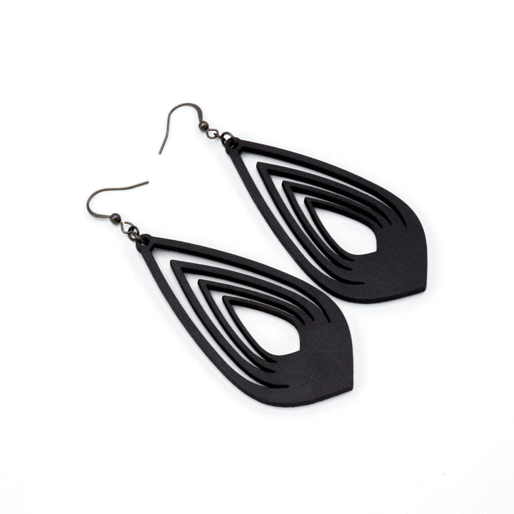 Gem Point 08 [L] // Leather Earrings - Black - LIGHT RAZOR DESIGN STUDIO