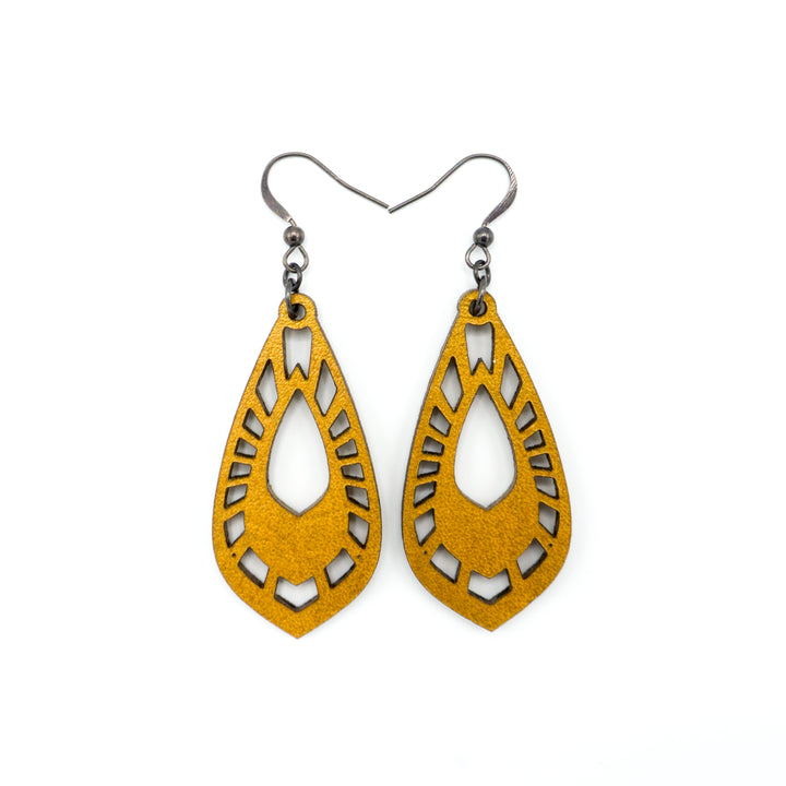 Gem Point 05 [M] // Leather Earrings - Gold - LIGHT RAZOR DESIGN STUDIO