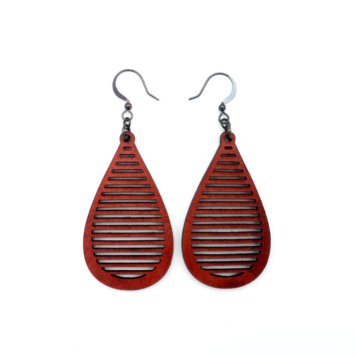 Drop 04 [S] // Leather Earrings - Red - LIGHT RAZOR DESIGN STUDIO