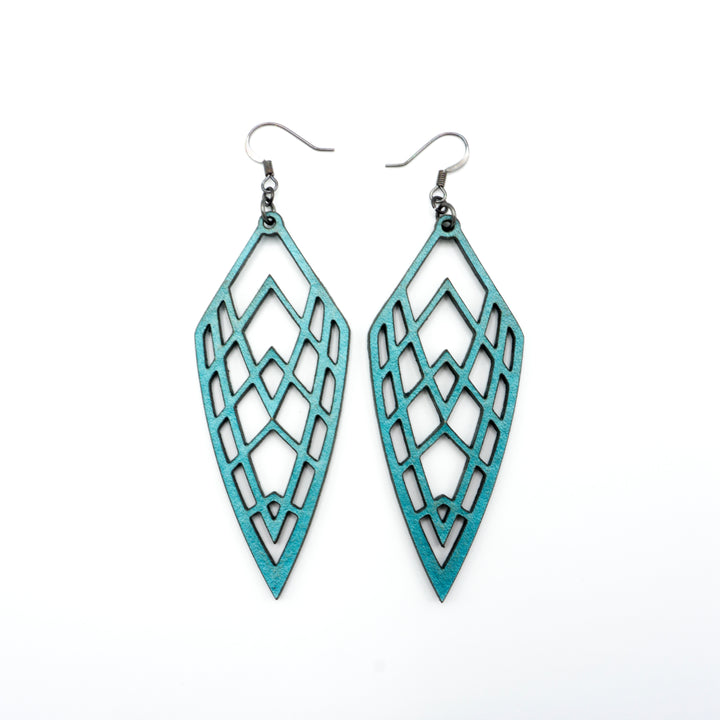 Arrowhead 01 [L] // Leather Earrings - Turquoise Pearl - LIGHT RAZOR DESIGN STUDIO