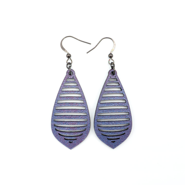 Gem Point 12 [M] // Leather Earrings - Purple Pearl - LIGHT RAZOR DESIGN STUDIO