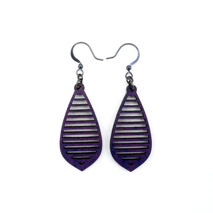 Gem Point 10 [S] // Leather Earrings - Purple - LIGHT RAZOR DESIGN STUDIO