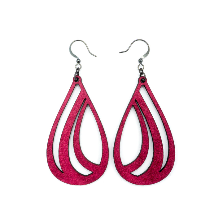 Drop 01 [L] // Leather Earrings - Fuchsia - LIGHT RAZOR DESIGN STUDIO