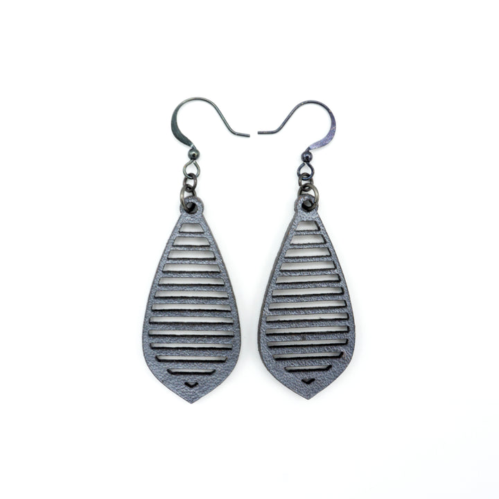 Gem Point 10 [S] // Leather Earrings - Silver - LIGHT RAZOR DESIGN STUDIO