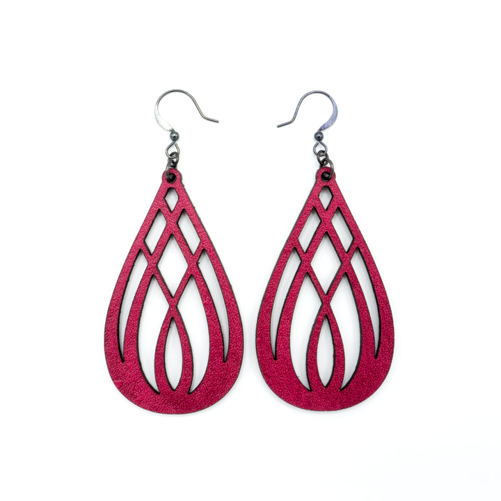 Drop 07 [L] // Leather Earrings - Fuchsia - LIGHT RAZOR DESIGN STUDIO