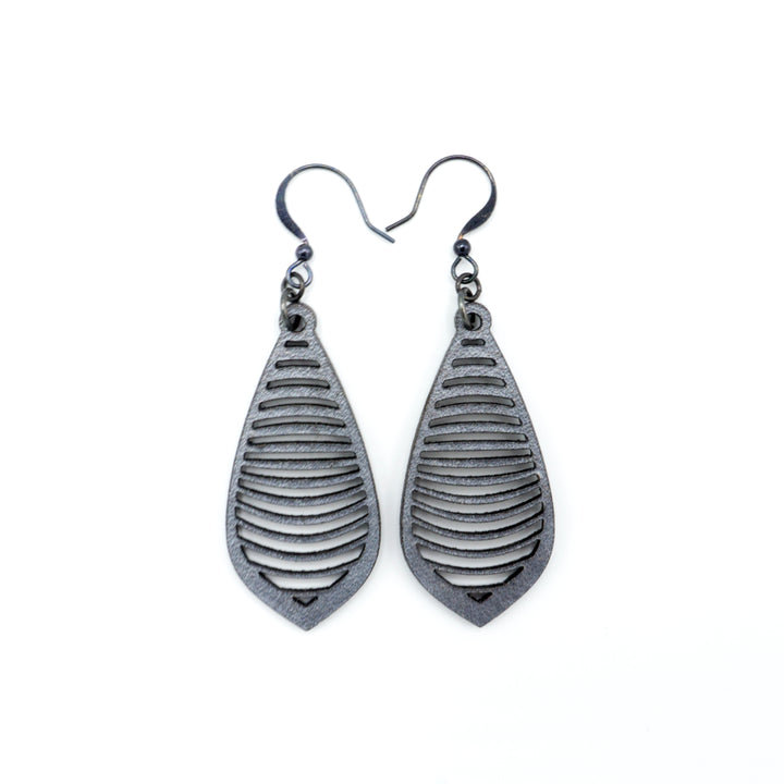 Gem Point 14 [S] // Leather Earrings - Silver - LIGHT RAZOR DESIGN STUDIO