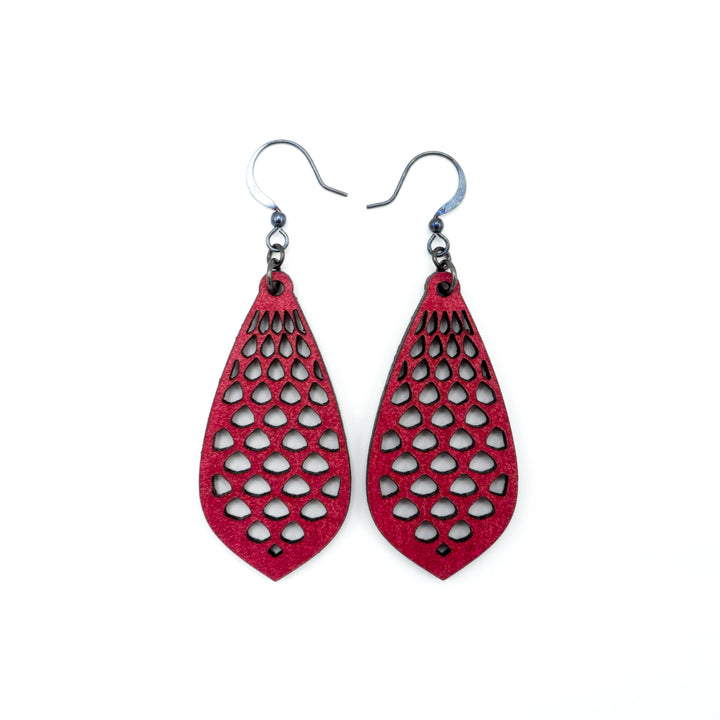 Gem Point 01 [M] // Leather Earrings - Red - LIGHT RAZOR DESIGN STUDIO