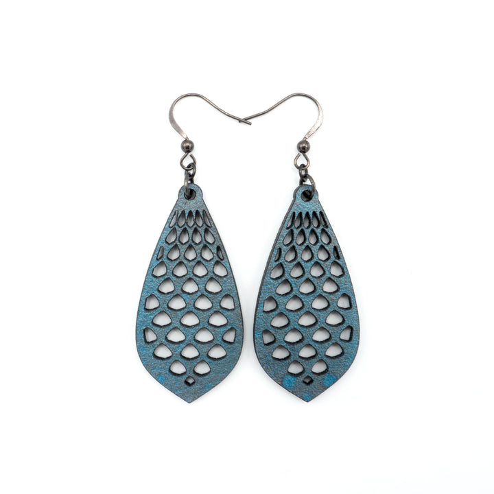 Gem Point 01 [M] // Leather Earrings - Blue Pearl - LIGHT RAZOR DESIGN STUDIO