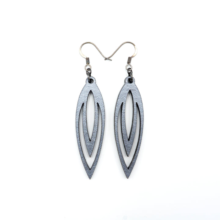Totem 07 [S] // Leather Earrings - Silver - LIGHT RAZOR DESIGN STUDIO