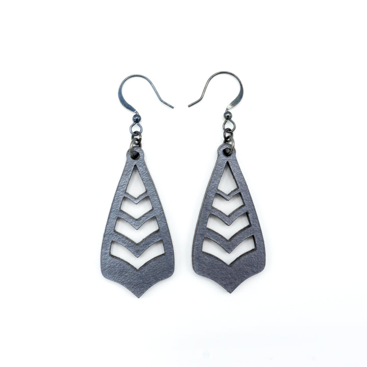 Totem 09 [S] // Leather Earrings - Silver - LIGHT RAZOR DESIGN STUDIO