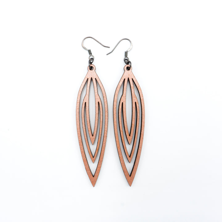 Totem 01 [L] // Leather Earrings - Pink Pearl - LIGHT RAZOR DESIGN STUDIO
