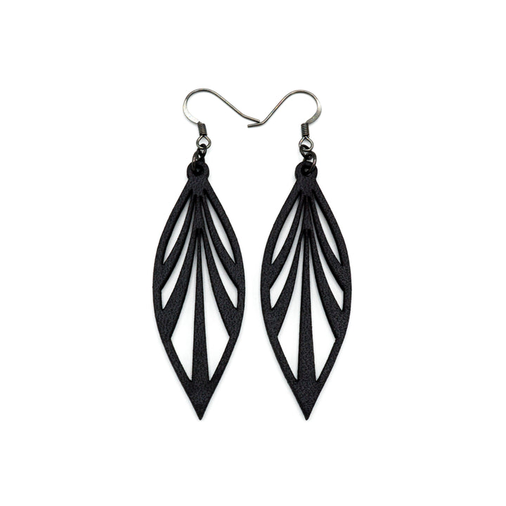 Petal 03 [S] // Leather Earrings - Black - LIGHT RAZOR DESIGN STUDIO
